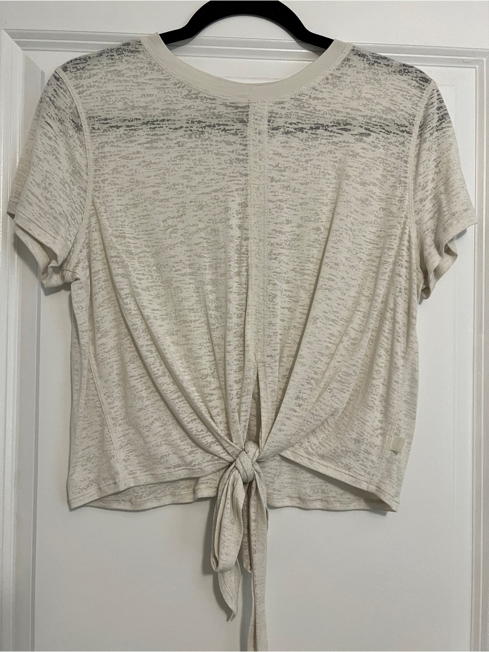 lululemon athletica Cream Tie-Front Short Sleeve Crop Top